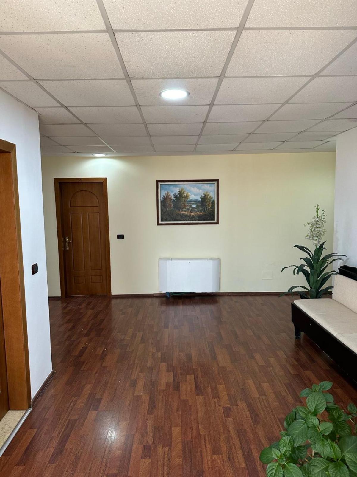 Grand Hotel Krujë Екстериор снимка